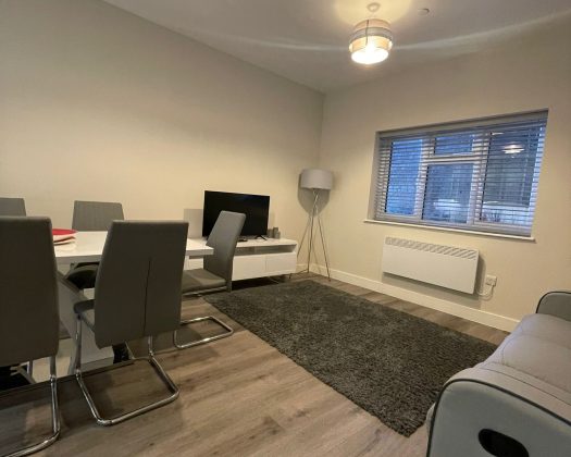 Pembroke Apartments – Apartment 8