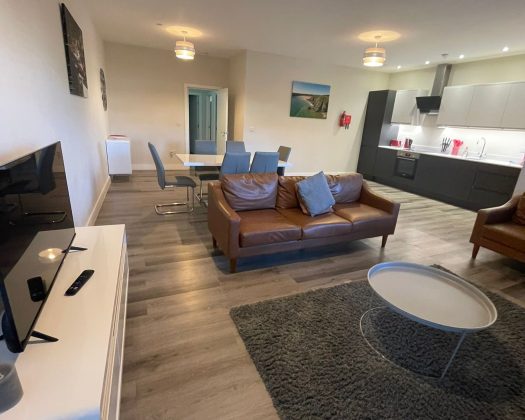 Pembroke Apartments – Apartment 9