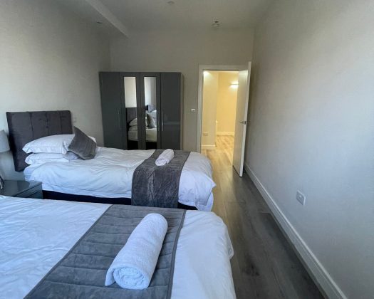 Pembroke Apartments – Apartment 6